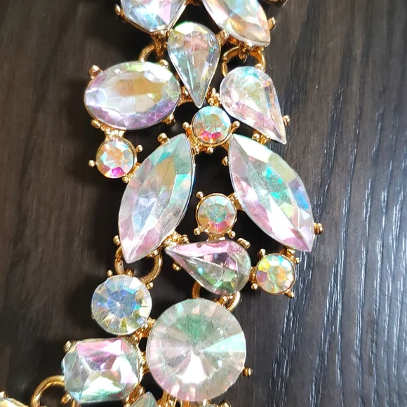 Eye Candy Crystal Cluster Collar Necklace - Picture 2 of 4